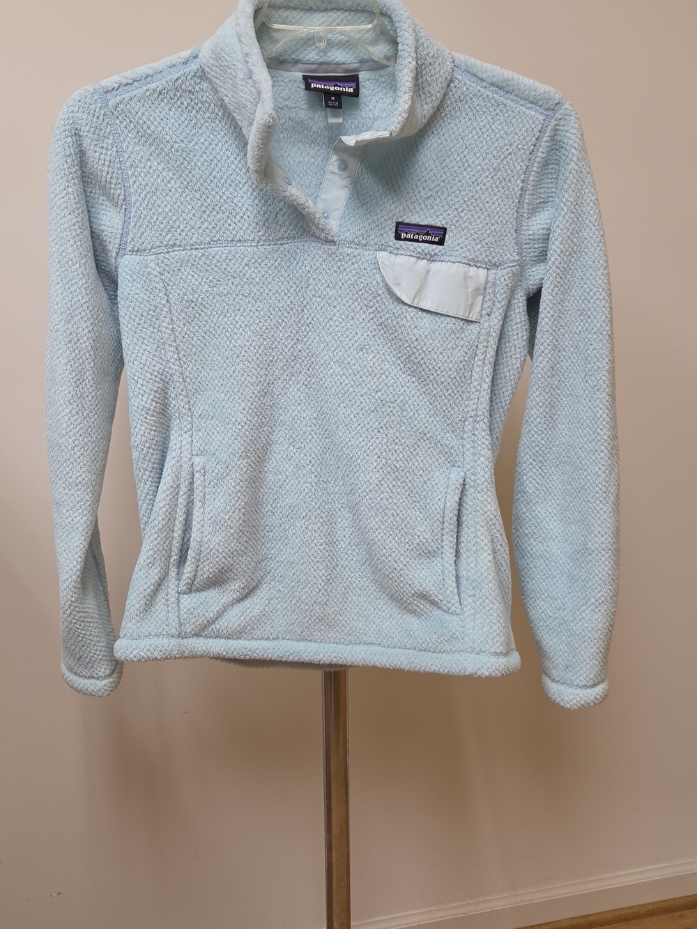 Patagonia Women's Pale Blue Cowl Pullover Fleece